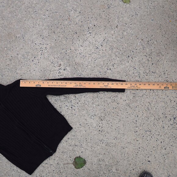 H&M Divided Black Zip Up Collared Sweater Size M Cozy Fall Winter Work Casual - Picture 4 of 10